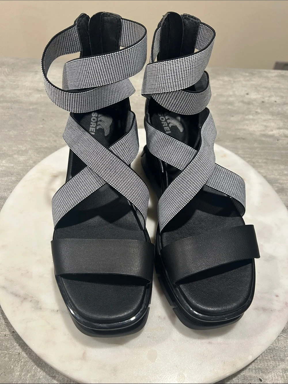 Sorel women’s Joanie lll sport Strap wedge sandal size 9.5 (40.5)